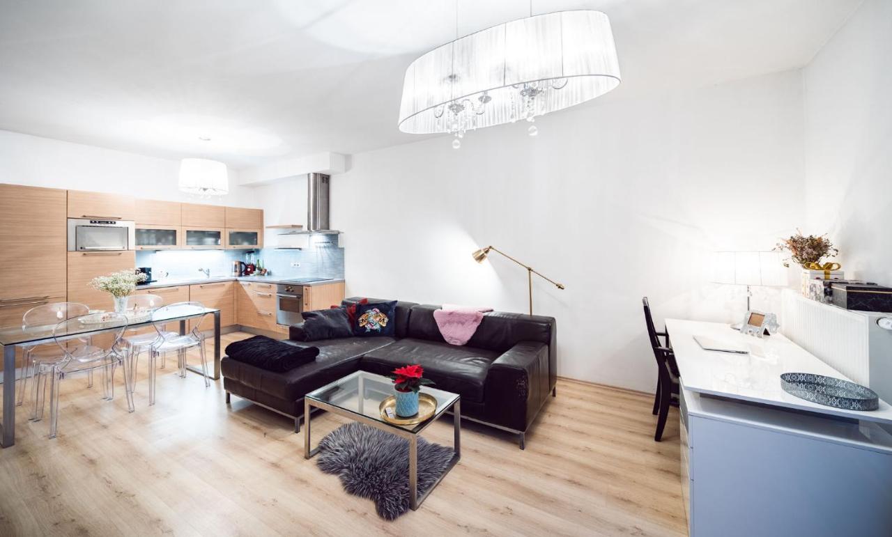 Silvie Apartments - Hejcin أولوموك المظهر الخارجي الصورة